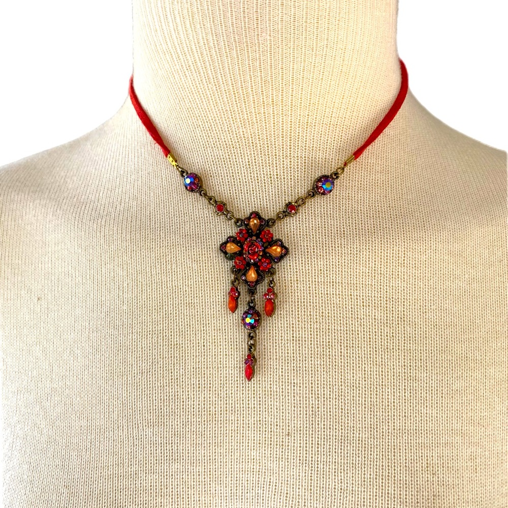Vintage 90’s choker necklace AND matching earrings ❤️ deep red NICE NICE ❤️